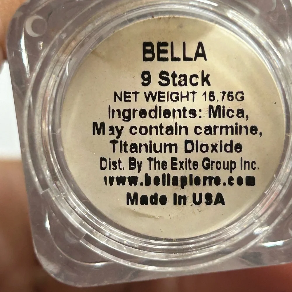 Mica bella Shimmering Eyeshadow Stack